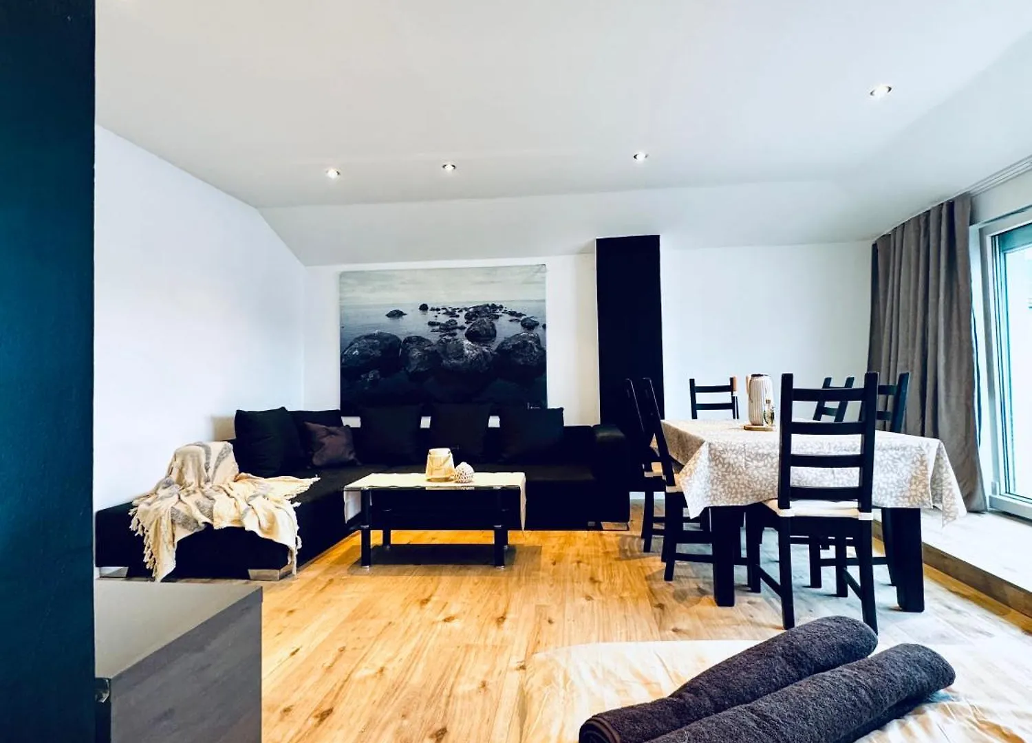 Amazing 2Br Apt, 16-Mins To Blumengaerten Wenen Appartement